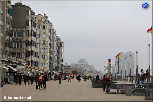Oostende : walk along the seaside