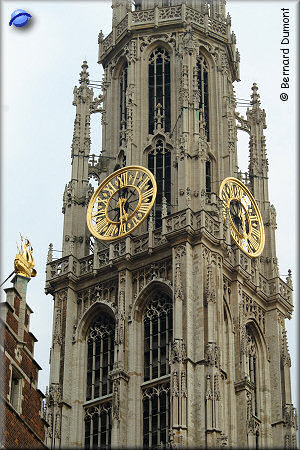 Antwerpen : the cathedral tower (123 m high)