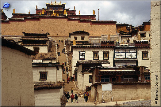 Monastère de Ganden Sumtseling Gompa (Songzànlin Si), près de Zhongdiàn