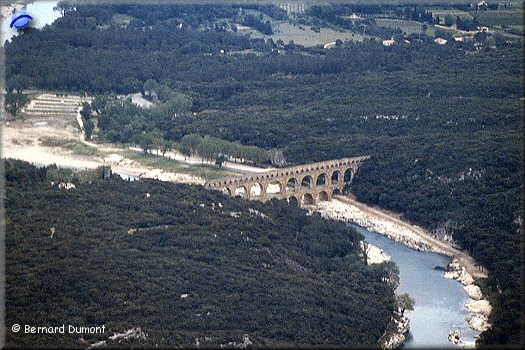 Pont du Gard (roman aqueduct, 1st century AD, 49 m high)