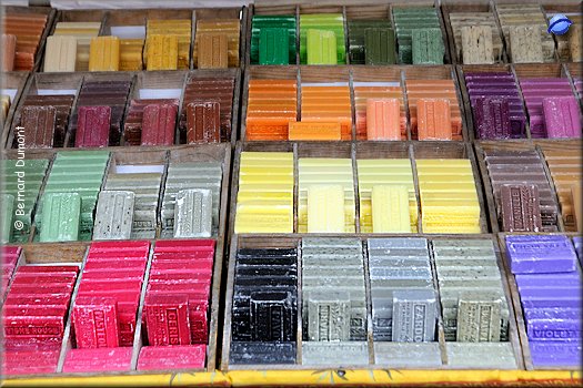 Nice, Cours Saleya : flavored soaps