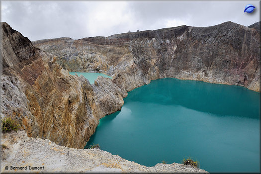 (Flores) Crater lakes of Gunung Kelimutu volcano