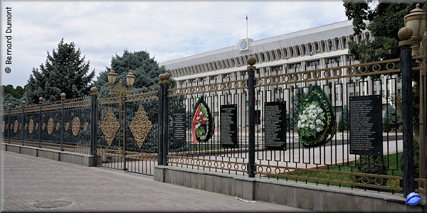 Bishkek, Presidential Palace