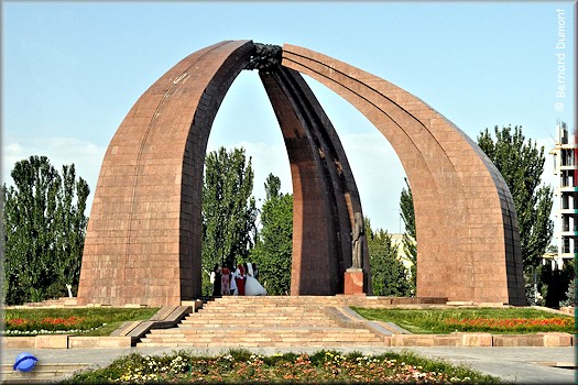 Bishkek, Victory Square
