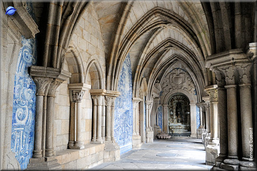 Porto, cloister of Porto Cathedral