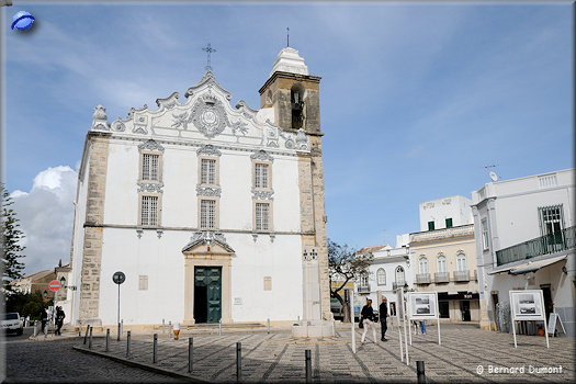 Olhão, Restoration Square and Church of Nossa Senhora do Rosário