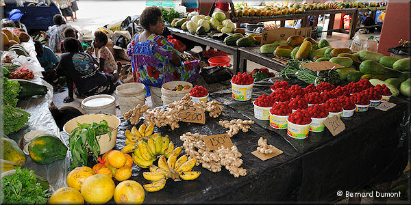 (Efate) Port Vila market