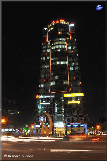 Ho Chi Minh City, Đồng Khởi district, Sun Wah Tower